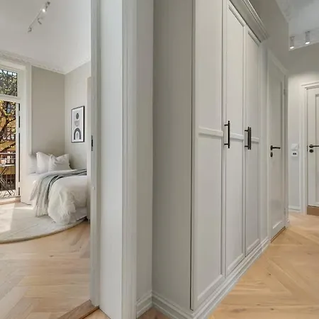 Lägenhet Stylish 2br Steps From Center *