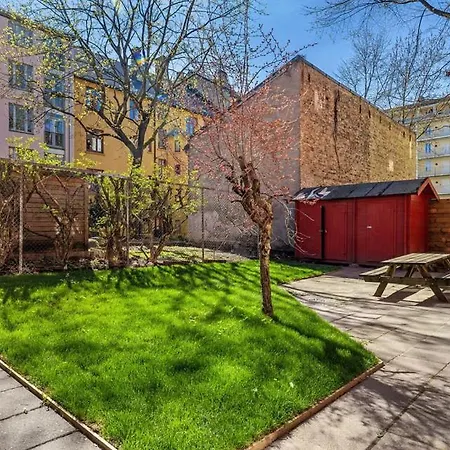 Stylish 2br Steps From Center Oslo